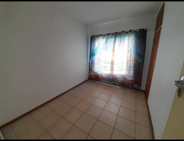 2 BEDROOM APARTMENT FOR SALE IN CLUBVIEW